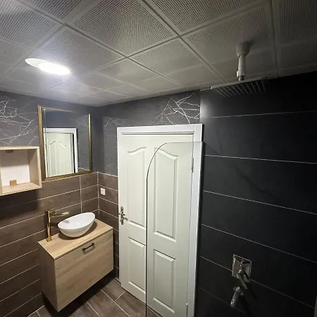 ホテル Cankaya 3*