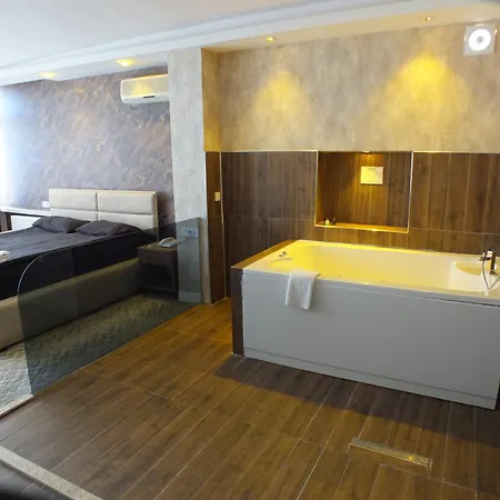 Cankaya 호텔 3*